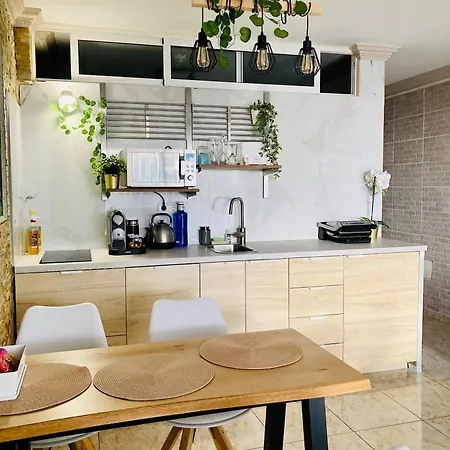 Beachfront Private In Pueblo Torviscas Sunset Harbour 아파트 아데제